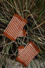 Load image into Gallery viewer, Hudson Mitts